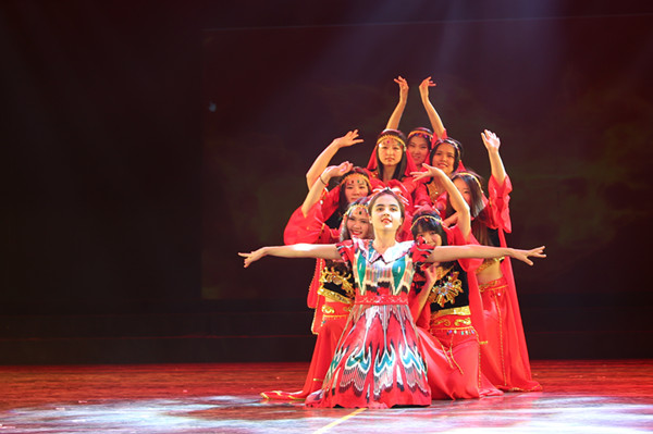 乐鱼官方端网站登录入口2016年“My Heart Goes with You” 迎新晚会圆满落幕