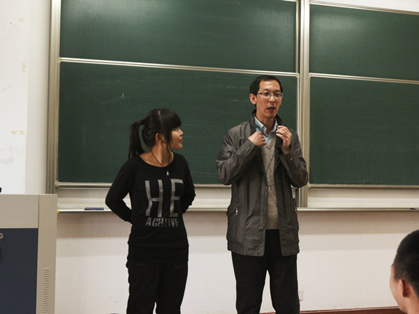 【乐鱼leyu(中国)新生导航系列讲座】Learn to learn--乐鱼leyu(中国)院长与14级学生亲密接触